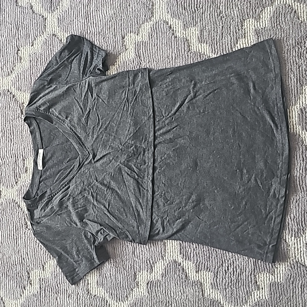 Womens size L charcoal gray lift cover nursing t shirt